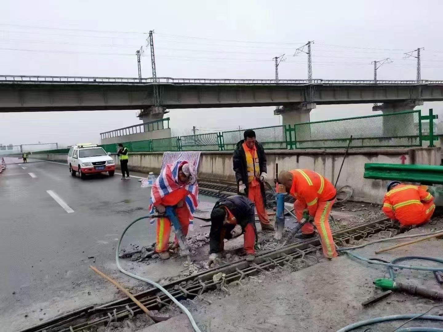 巴彦淖尔桥梁伸缩缝抢修料
